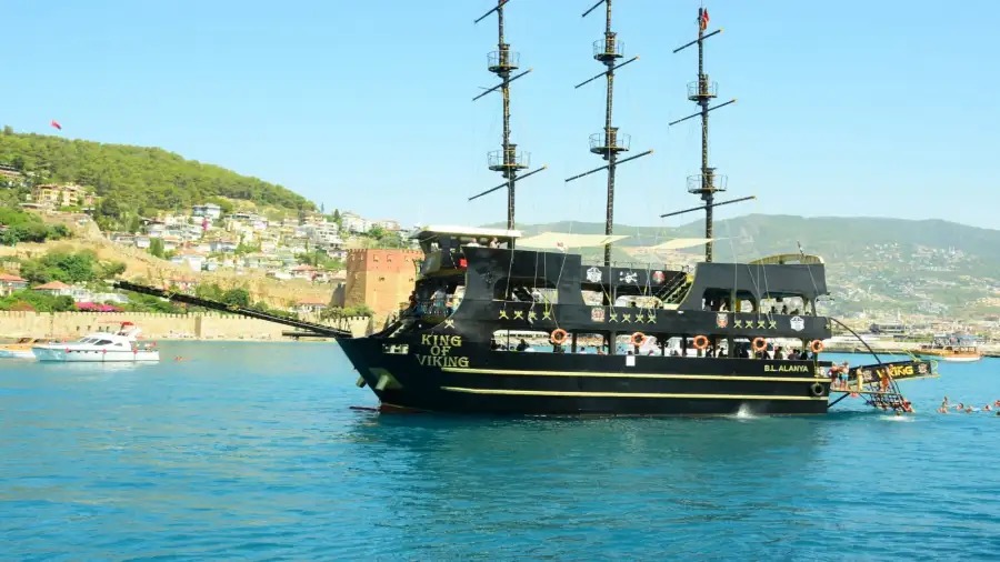 Rejs statkiem po Alanyi